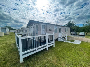Modern Caravan At Caldecott Hall With Decking In Norfolk, Sleeps 8 Ref 91068C